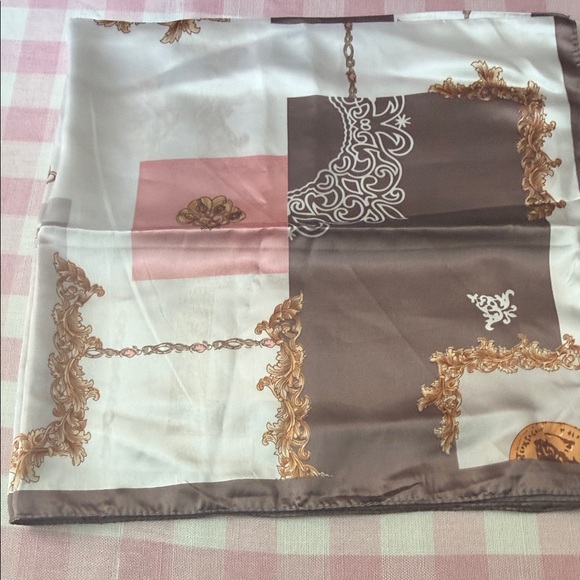 Silky Chain Print Scarf in Pink, Cream & Brown 100% silk feeling polyester New - Picture 4 of 5